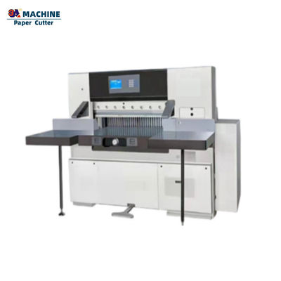 K92-7 Machine automatique de découpe de papier à guillotine à micro-coupe de commande d'une capacité de 4500 kg