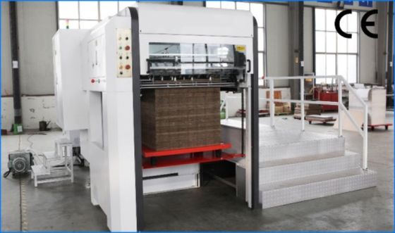 Machine de découpe et de creusement à la matrice à table plate 380V CQT-1520 avec décapage