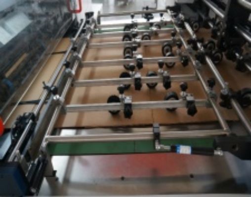 Components de base PLC Machine de découpage et de découpe automatique complète avec décapage