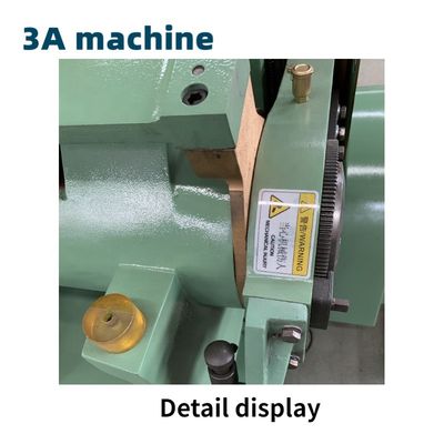 Machine de découpe automatique à matrices pour carton en boîte